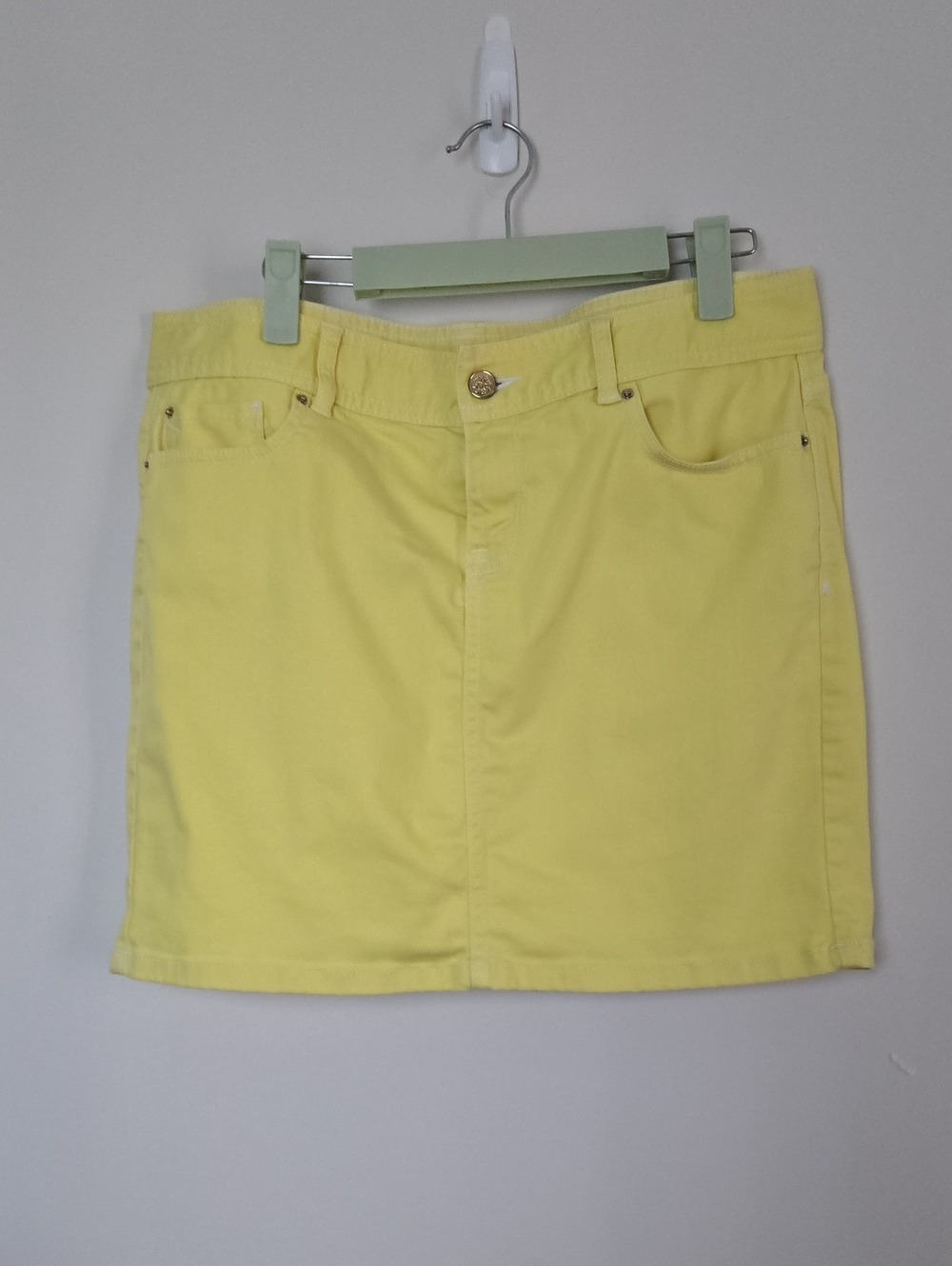 Like New Cache Sunny Yellow Mini Skirt